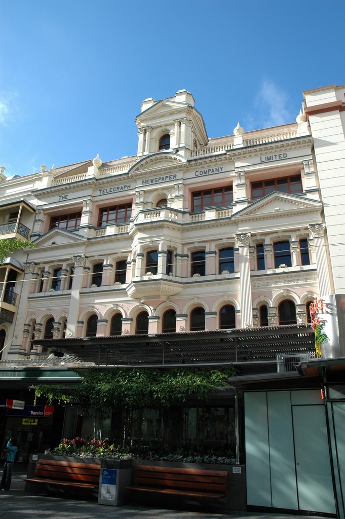 Queen St Mall